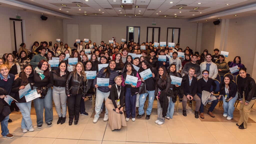 VJO_2070web Grupo de estudiantes
